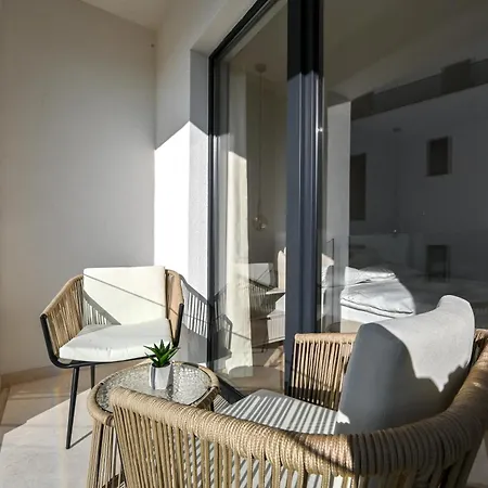 Rosemary West Vila Makarska