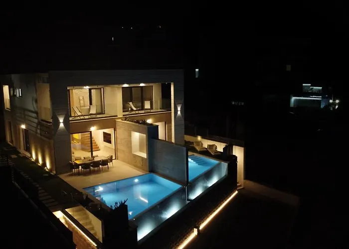 Rosemary West - Heated Infinity Swimming Pool - Jacuzzi - Sea View Vila