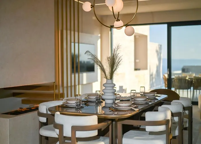 Rosemary West - Heated Infinity Swimming Pool - Jacuzzi - Sea View Vila *