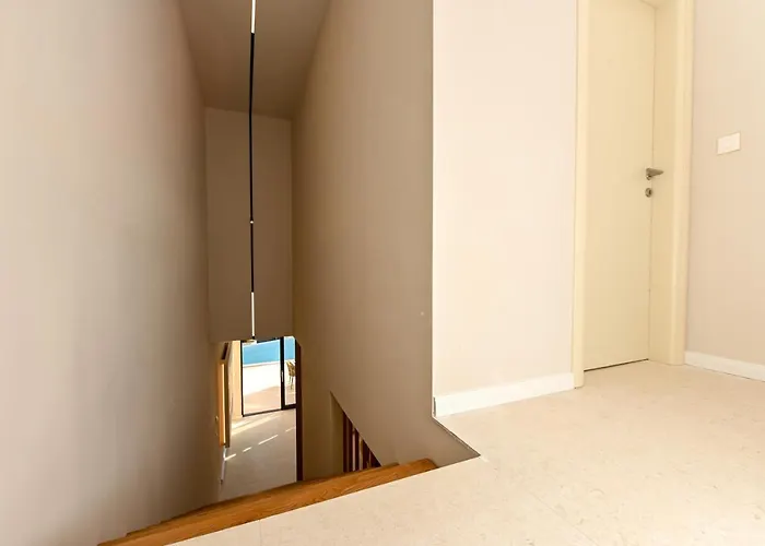 Vila Rosemary West - Heated Infinity Swimming Pool - Jacuzzi - Sea View