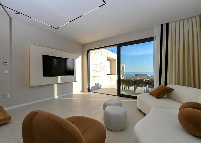 Vila Rosemary West - Heated Infinity Swimming Pool - Jacuzzi - Sea View